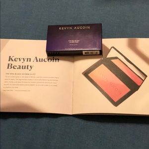 Kevyn Aucoin Neo-Blush